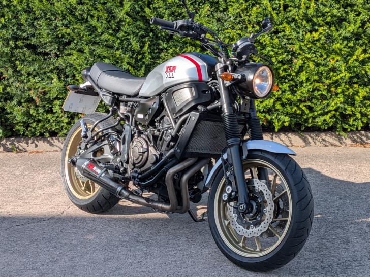 YAMAHA XSR700 XTRIBUTE