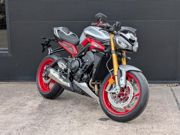 Triumph STREET TRIPLE 765 RX