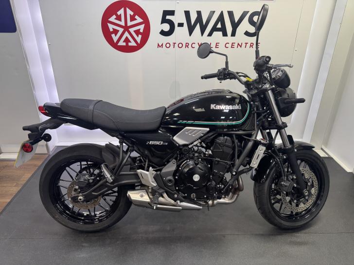Kawasaki Z650 RS