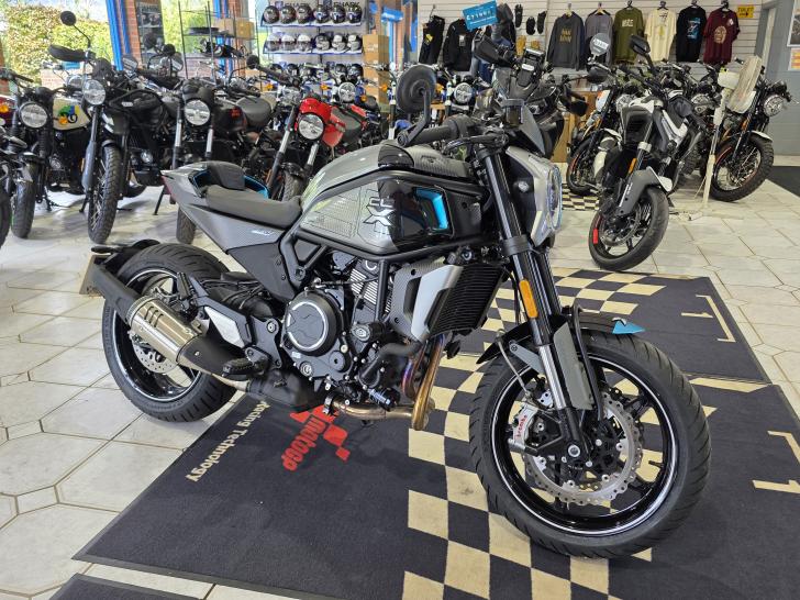 CFMOTO 700CL-X SPORT