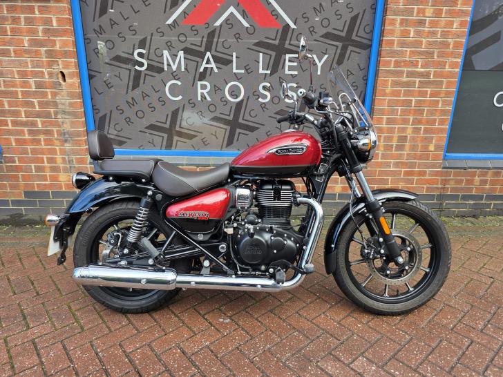 Royal Enfield METEOR 350 SUPERNOVA