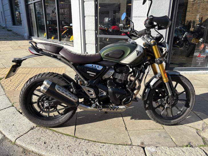 Triumph SCRAMBLER 400 X