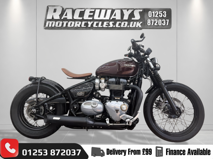 TRIUMPH BONNEVILLE BOBBER