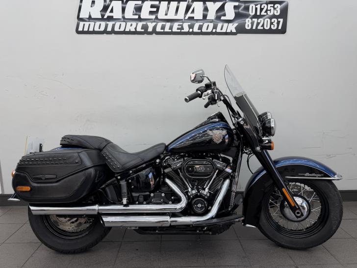 HARLEY-DAVIDSON SOFTAIL FLHCS HERITAGE CLASSIC 114
