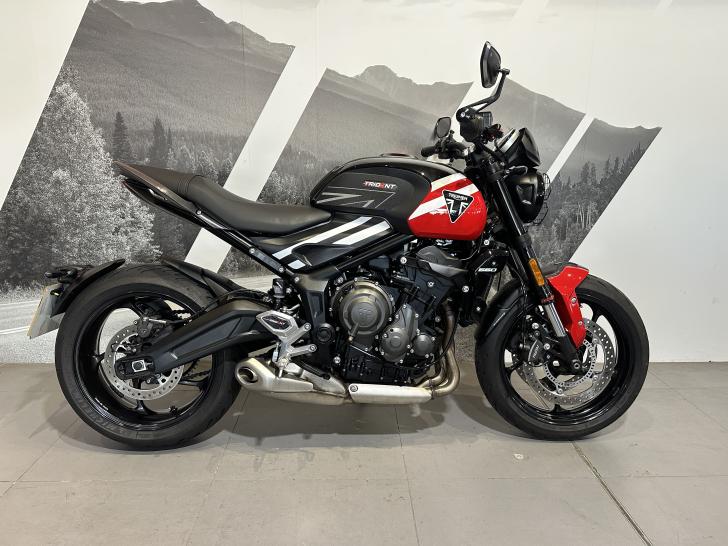 TRIUMPH TRIDENT 660