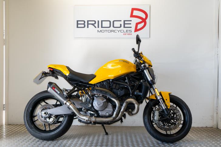 Ducati MONSTER 821