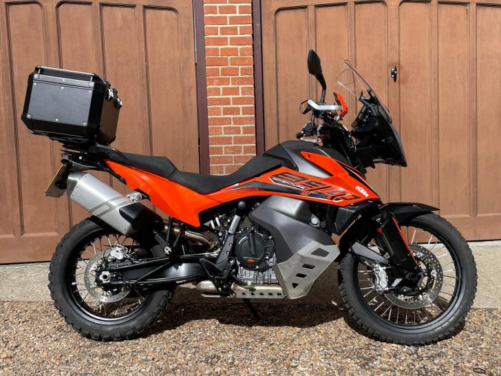 KTM 890 ADVENTURE