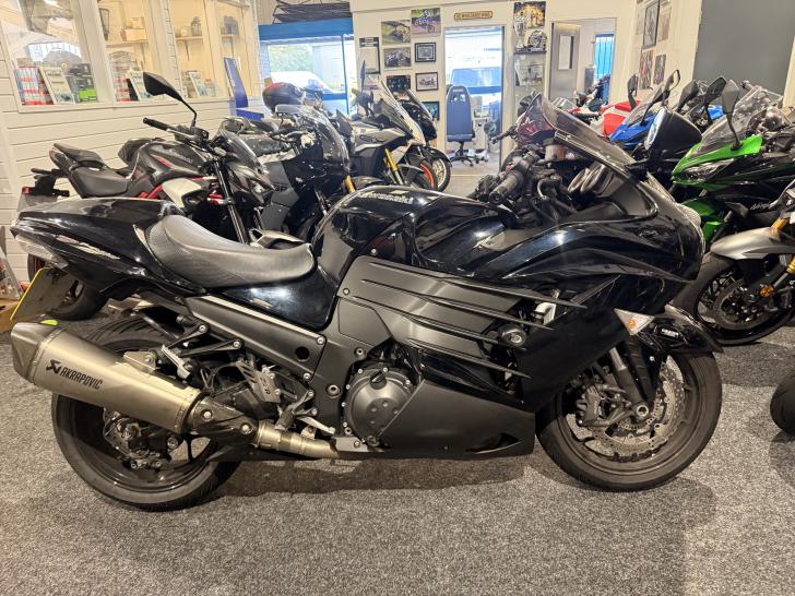 KAWASAKI ZZR1400 PERFORMANCE