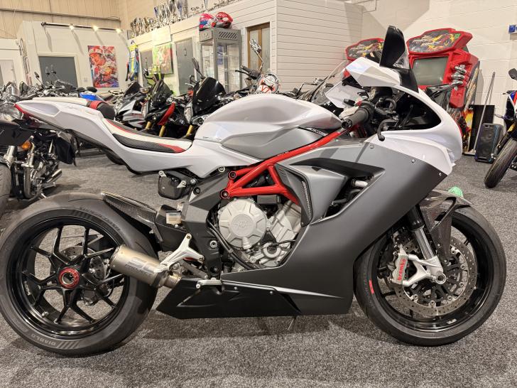 MV AGUSTA F3 800