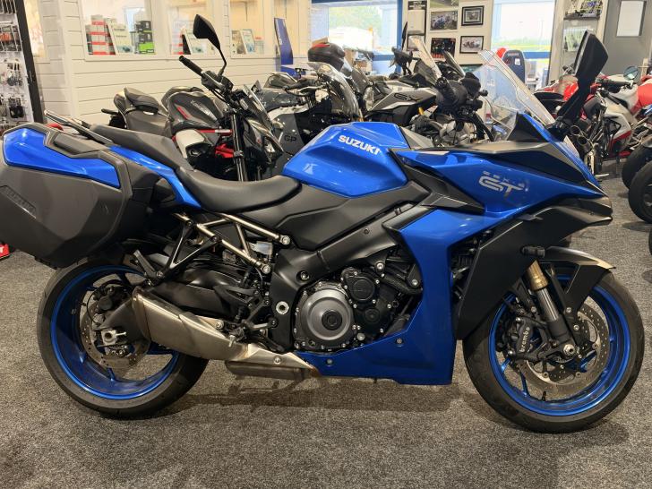 SUZUKI GSX-S1000GT+