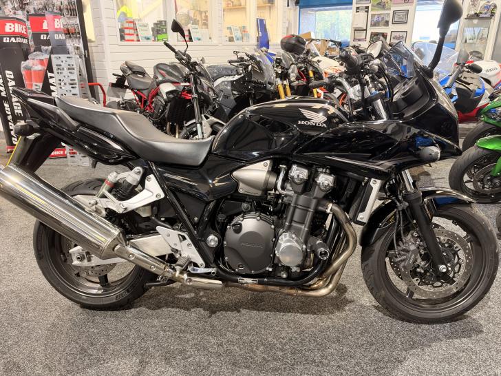 HONDA CB1300S
