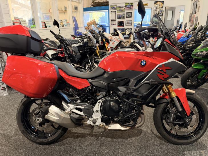 BMW F 900 XR