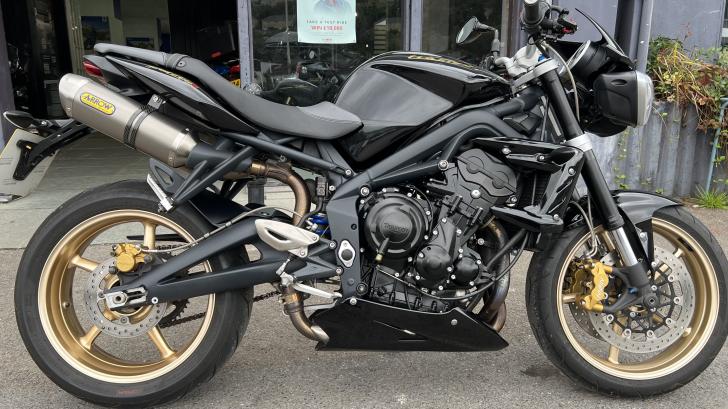 Triumph STREET TRIPLE 675 R ABS