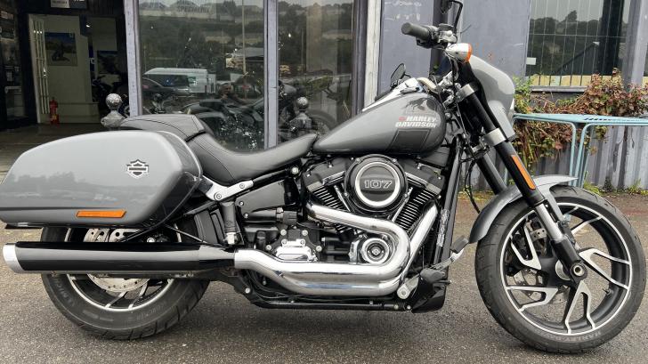 Harley-Davidson SOFTAIL FLSB SPORT GILDE