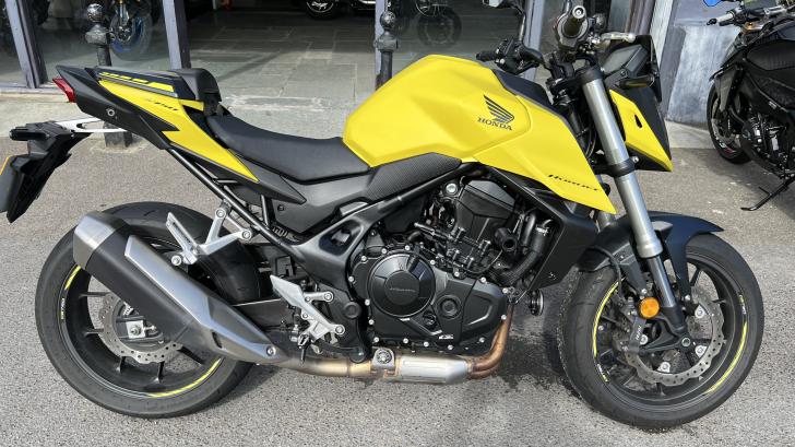 HONDA CB750 HORNET