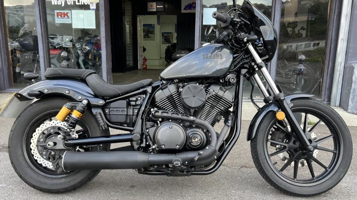 YAMAHA XV950R
