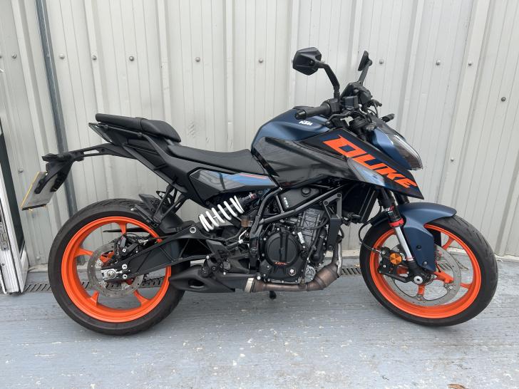 KTM 125 DUKE ABS
