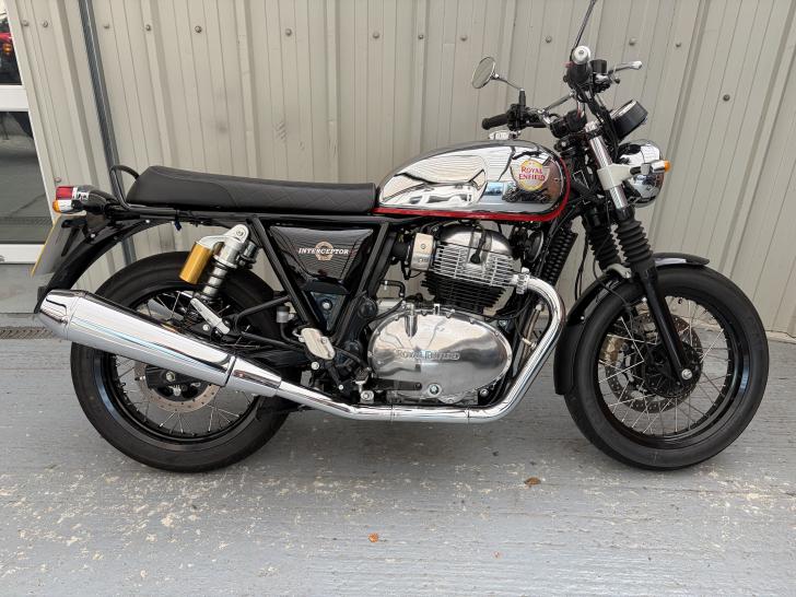 Royal Enfield INTERCEPTOR 650 TWIN CHROME