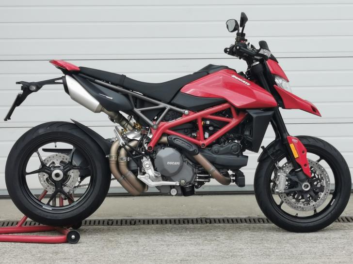 Ducati HYPERMOTARD 950