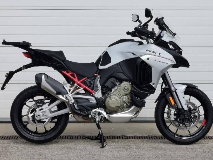 Ducati MULTISTRADA V4 S TRAVEL & RADAR