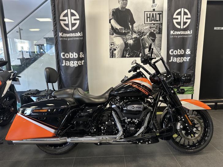 HARLEY-DAVIDSON ROAD KING SPECIAL