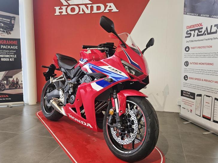 Honda CBR650R E-CLUTCH