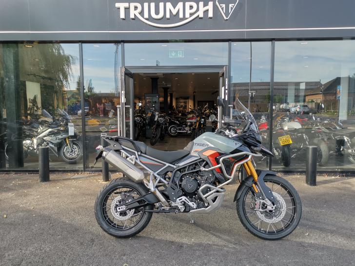 Triumph TIGER 900 DESERT EDITION