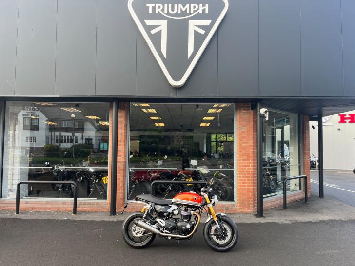 TRIUMPH SPEED TWIN 1200 RS