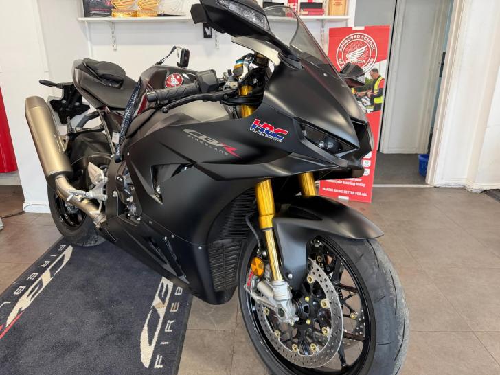 Honda CBR1000RR-R FIREBLADE SP