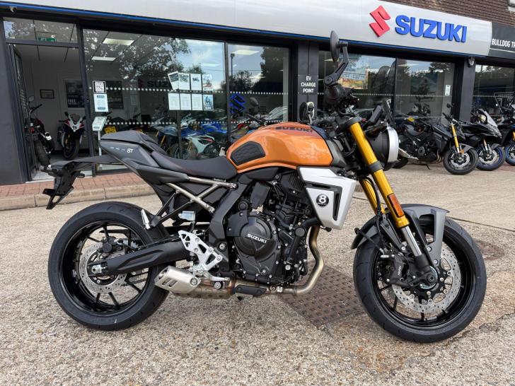Suzuki GSX-8T