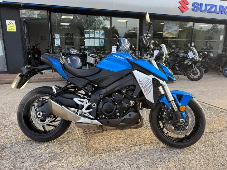Suzuki GSX-S950