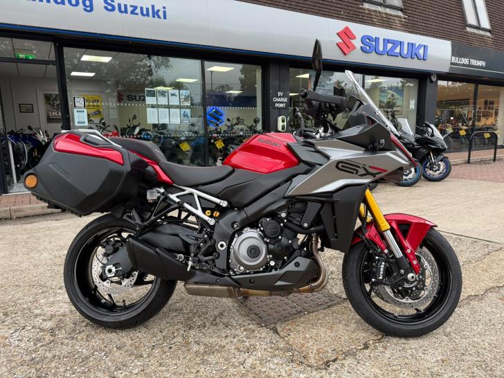 Suzuki GSX-S1000GX+