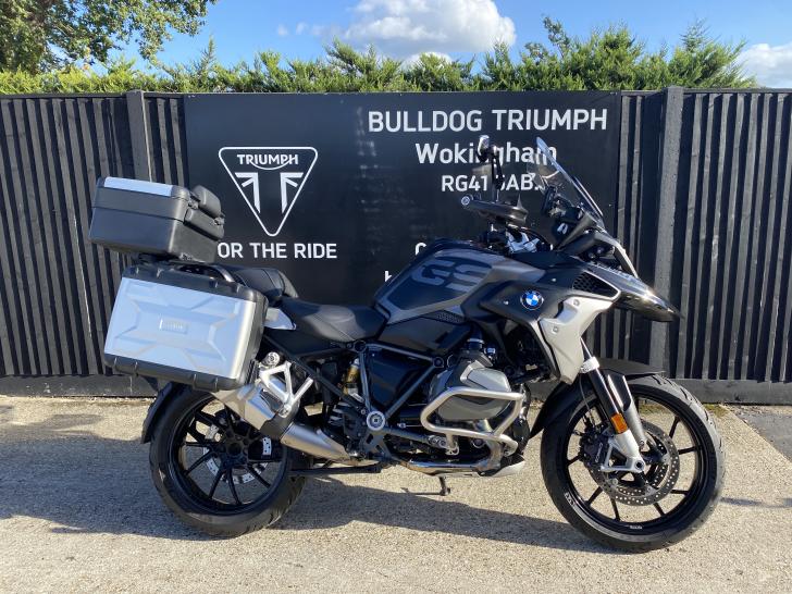 BMW R 1250 GS TRIPLE BLACK