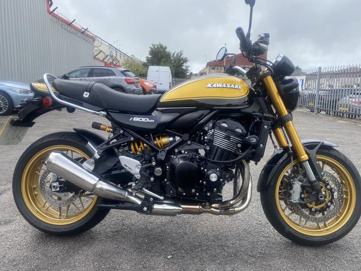 Kawasaki Z900 RS SE