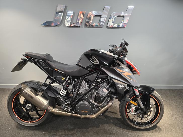 KTM 1290 SUPER DUKE R