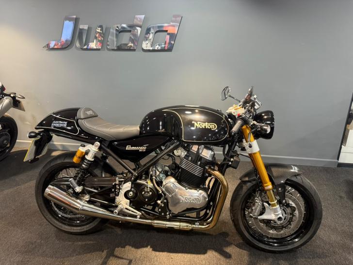 NORTON COMMANDO 961 CAFE RACER