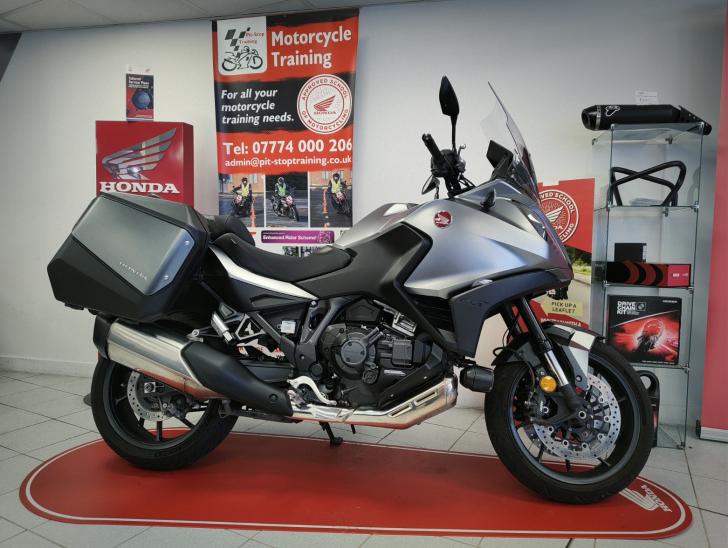 Honda NT1100 DCT
