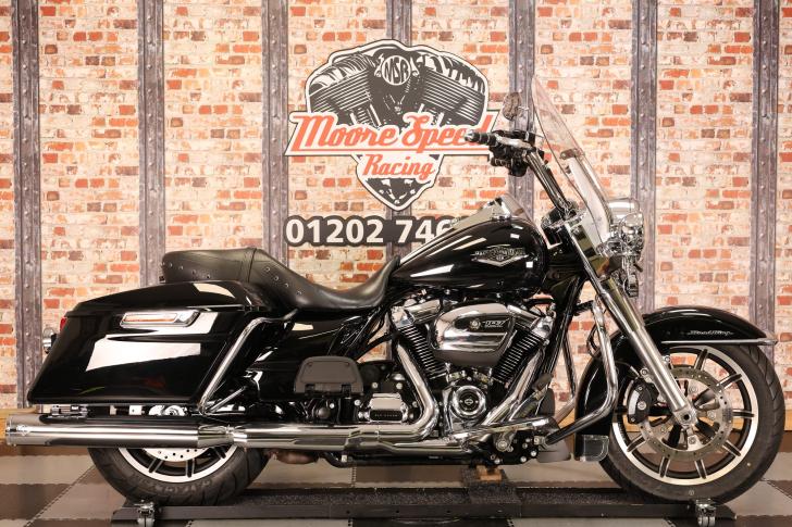 Harley-Davidson TOURING FLHR ROAD KING