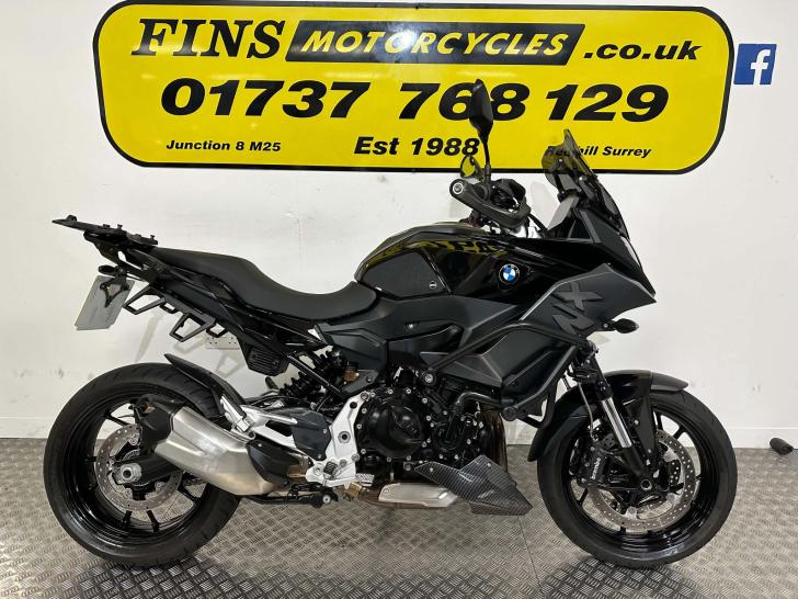 BMW F 900 XR