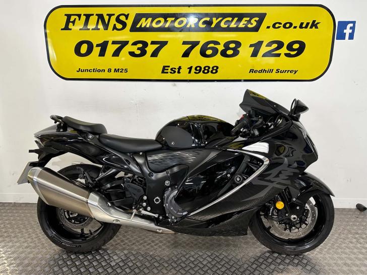 SUZUKI GSX1300R HAYABUSA
