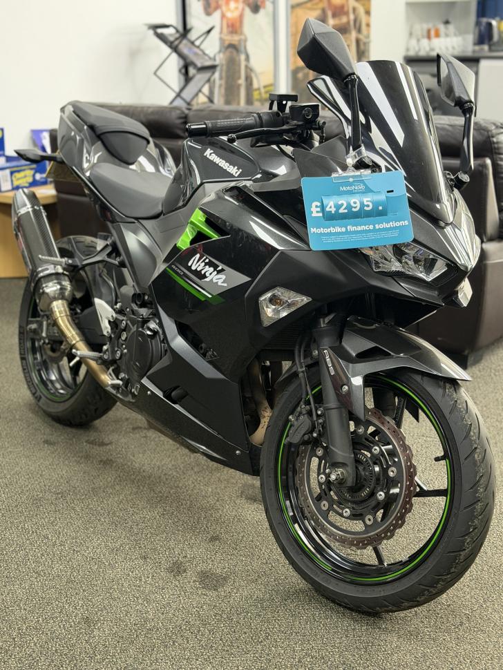 KAWASAKI NINJA 400