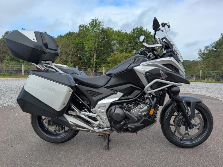 HONDA NC750X DCT