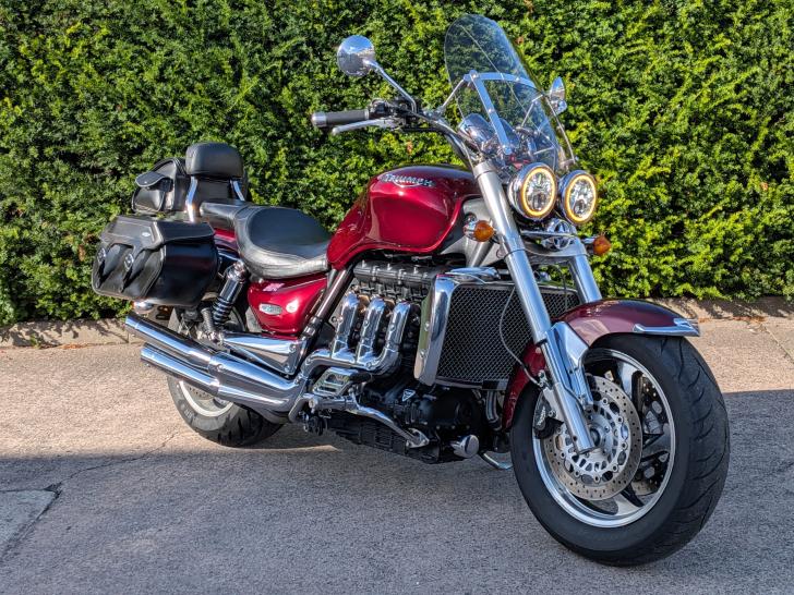 TRIUMPH ROCKET III CLASSIC