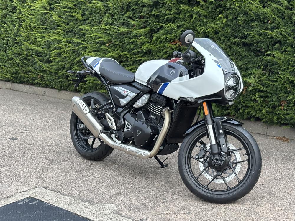 New Triumph THRUXTON 400 THRUXTON 400 for sale in Stoke On Trent
