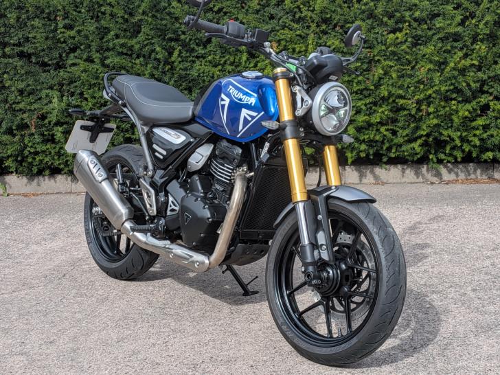 TRIUMPH SPEED 400