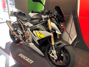 Used BMW S 1000 R SPORT S 1000 R SPORT for sale in Newcastle Under Lyme | Image 3