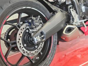 Used Honda CBR650R E-CLUTCH CBR650R E-CLUTCH for sale in Newcastle-under-Lyme | Image 3