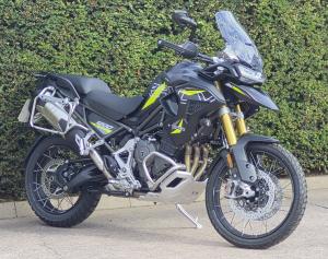 Used Triumph TIGER 1200 DESERT EDITION TIGER 1200 DESERT EDITION for sale in Stoke On Trent | Image 2