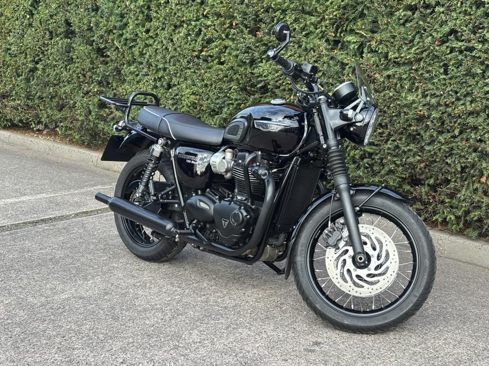 Used Triumph BONNEVILLE BONNEVILLE T120 BLACK for sale in Stoke On Trent