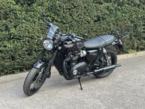 Used Triumph BONNEVILLE BONNEVILLE T120 BLACK for sale in Stoke On Trent | Image 2